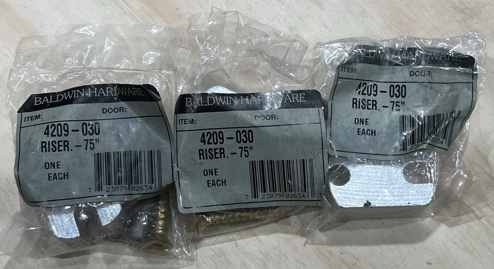 Baldwin 4209-030 Aluminum 3/4'' Riser Dome Bumpers Polished Brass (Lot of 3) NOS