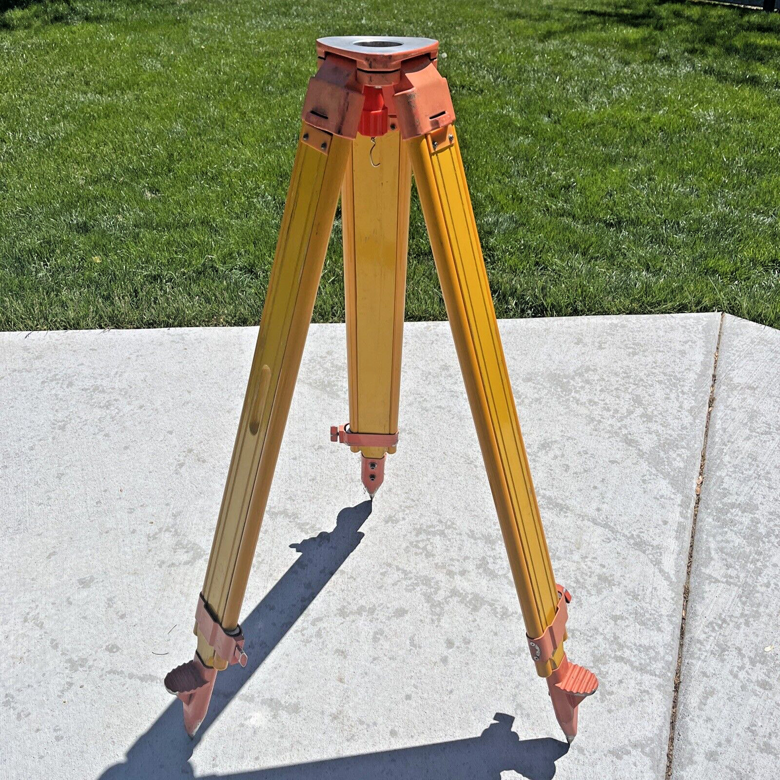 Seco 5402-10-ORG Survey Heavy Duty Wooden Tripod