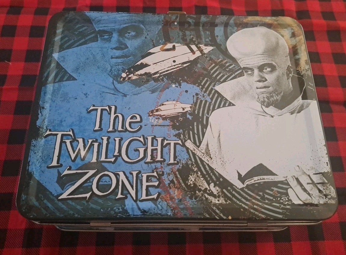 Twilight Zone Metal Lunch Box To Serve Man Richard Kiel Kanamit Bif Bang Pow CBS