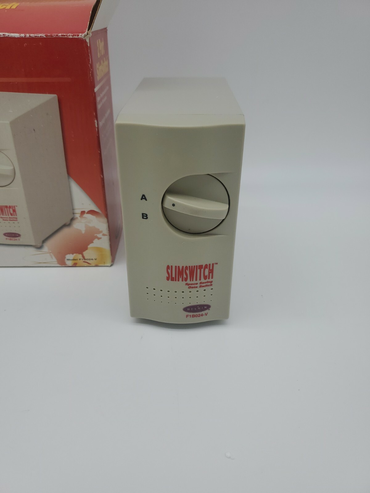 Belkin F1B024-V 2 Port Slimswitch Data Switch OPEN BOX...