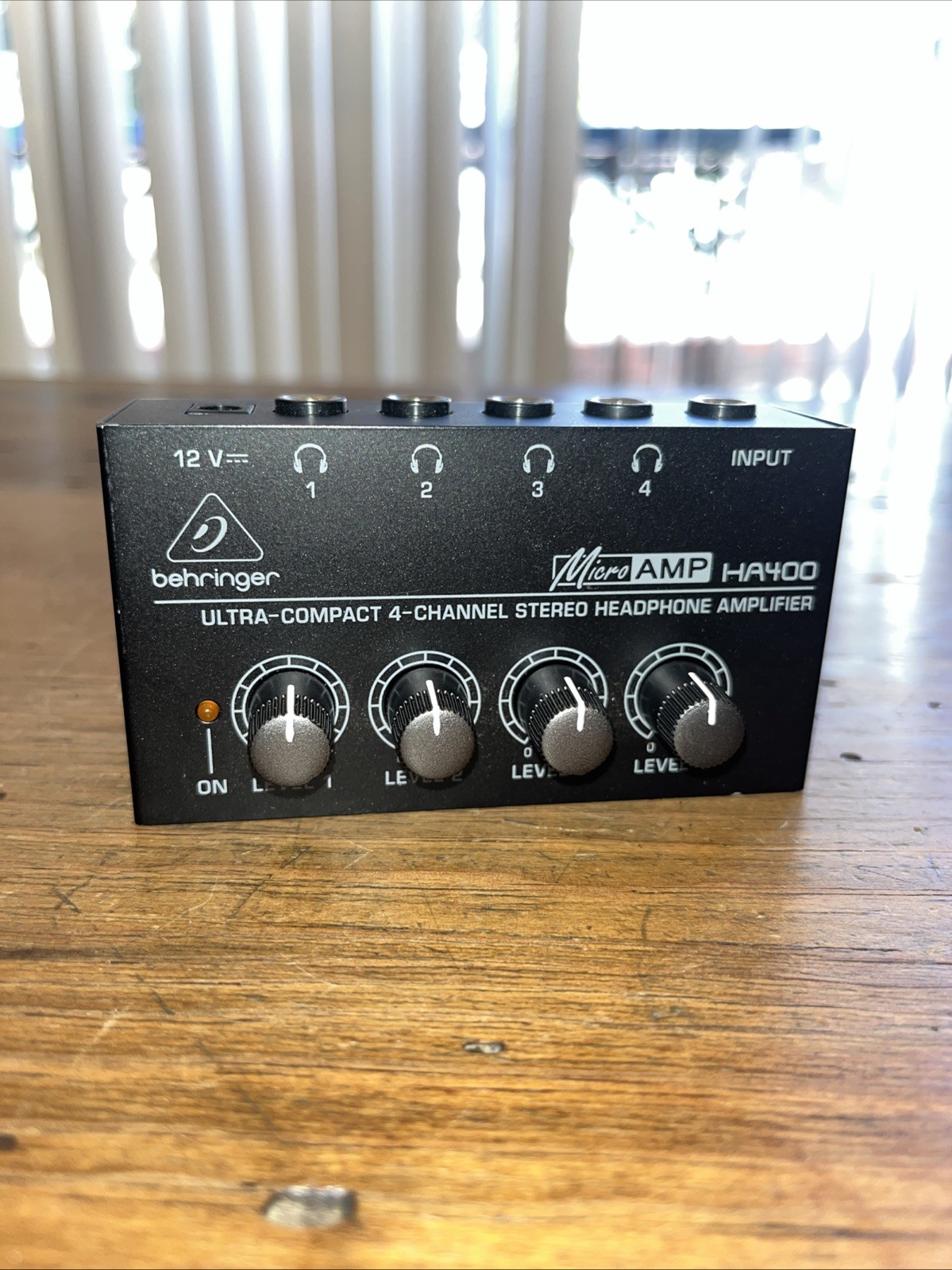 Behringer MicroAmp HA400 Ultra Contact 4 Channel Stereo Headphone Amplifier