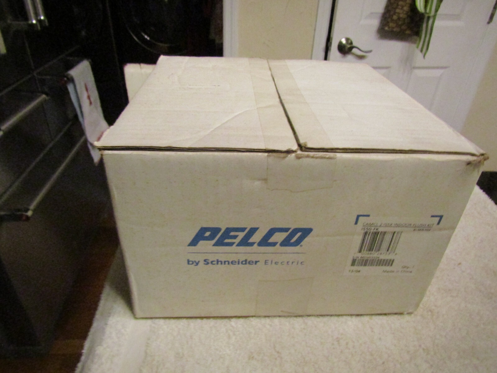 Pelco Schneider Electric CAMCL 2 IS5X Indoor Flush Camera Mount Kit IS50-FK NIB