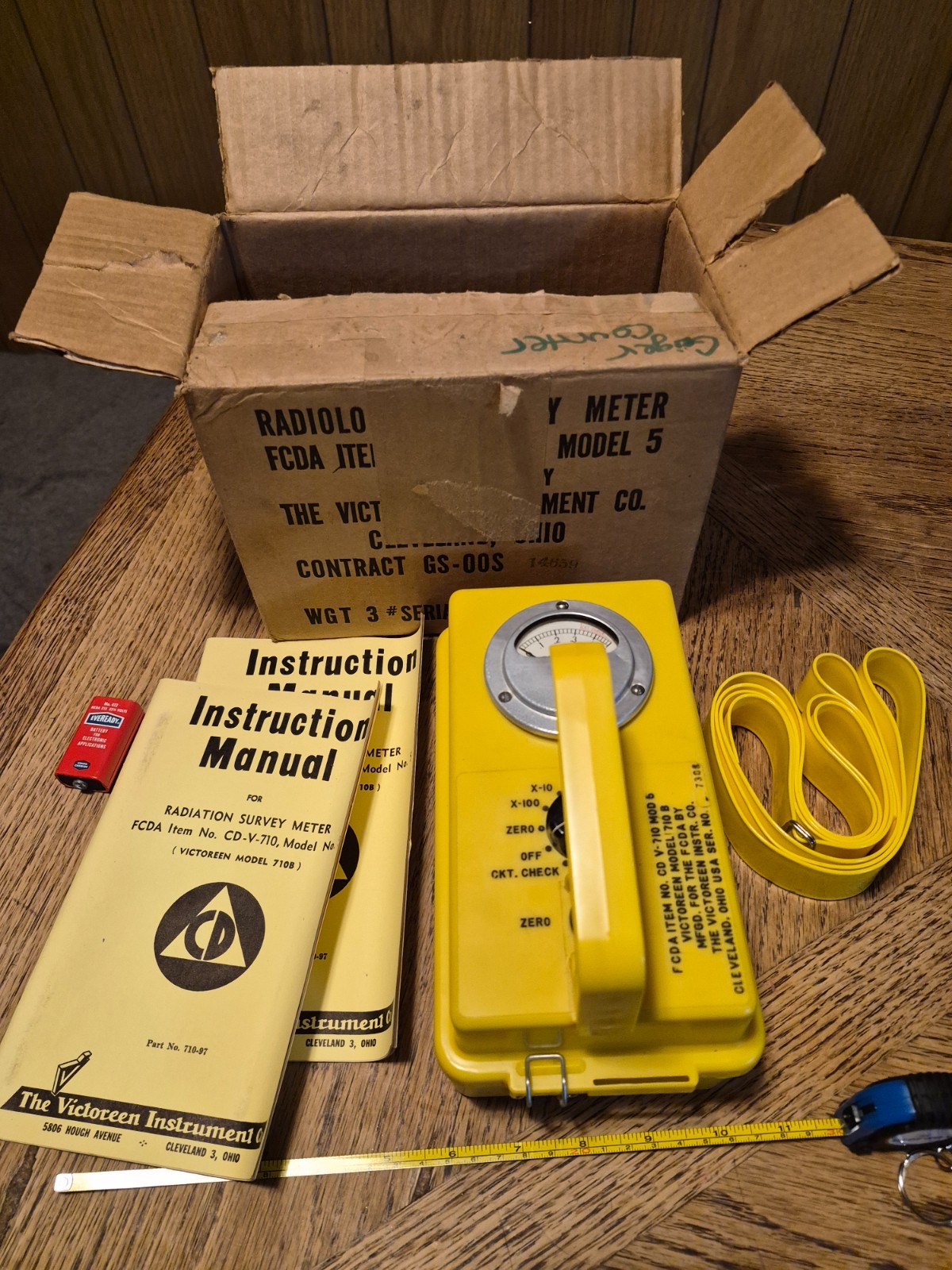 Vintage Geiger Counter Victoreen CD-V-710 No 5 Radiation Survey Meter With Box