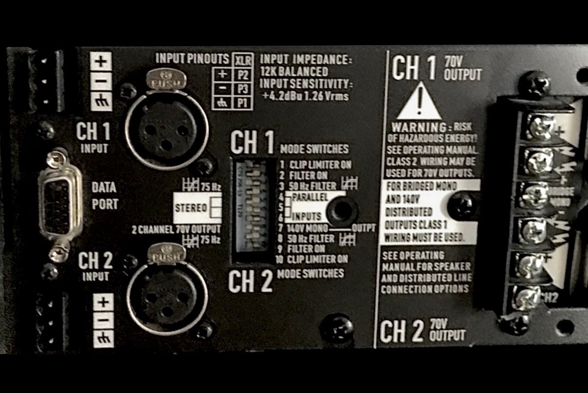 QSC CX902 PROFESSIONAL 2-CHANNEL POWER AMPLIFIER