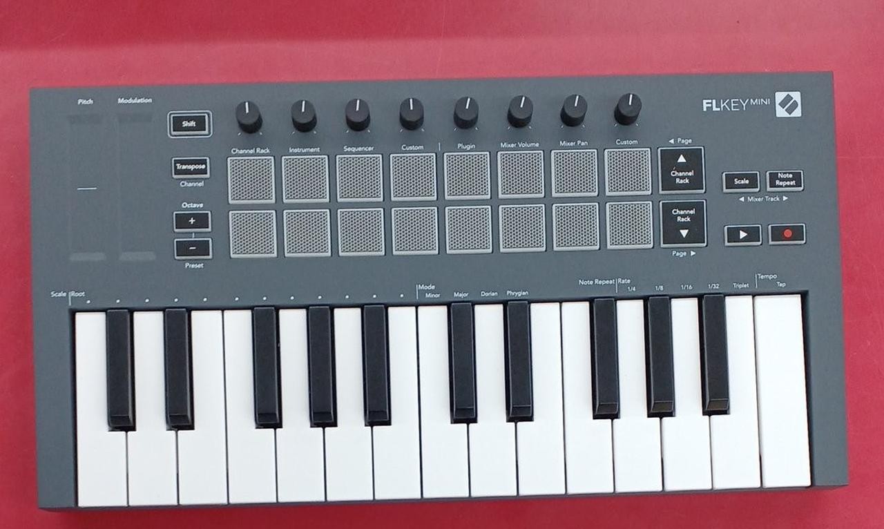 Novation FLKEY MINI 25-Key USB MIDI Keyboard Controller for FL Studio Tested