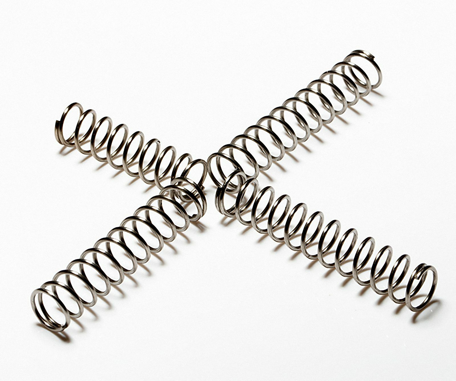 Select Wire Dia 1.5mm OD 15 - 18mm Length 15-120mm Helical Compression Springs