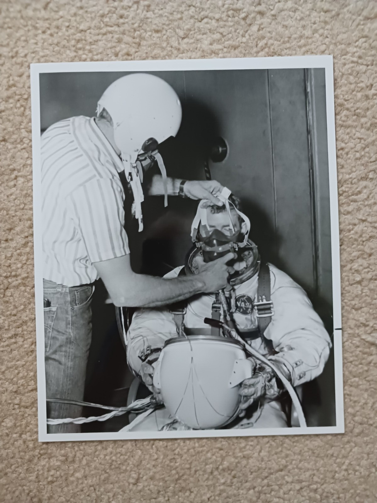 GEMINI SUIT TEST NASA ORIGINAL 8X10 PHOTO 65-H-608 MARCH 31, 1965