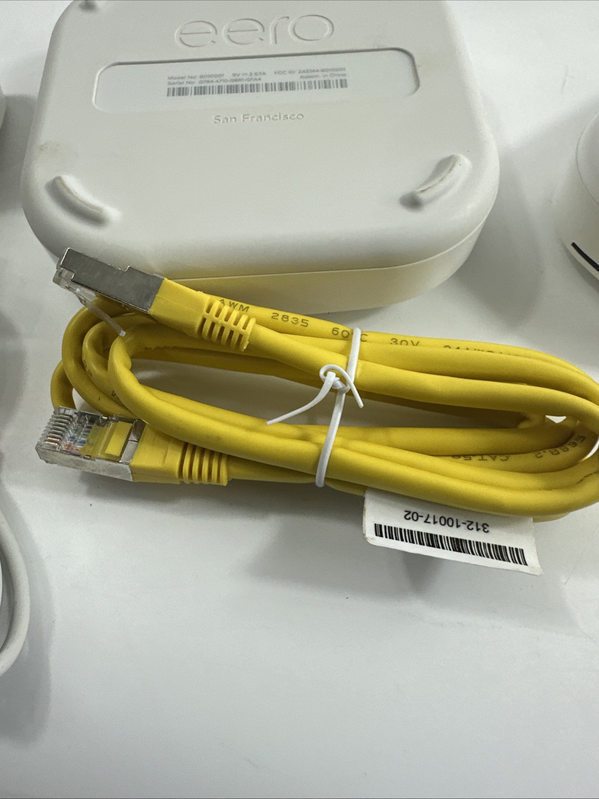 EERO BO10001 Wi-Fi System plus 1 Extender DO10001