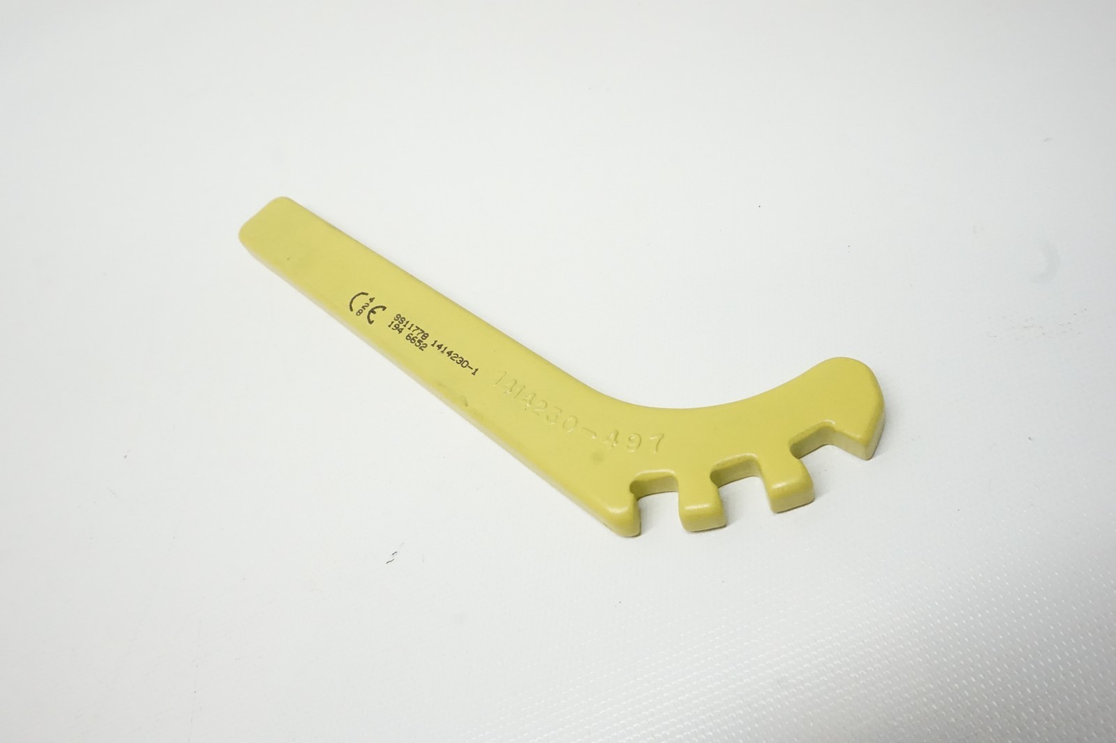 New Surplus Cessna Factory Seat Cam ASSY P/N: 1414230-1