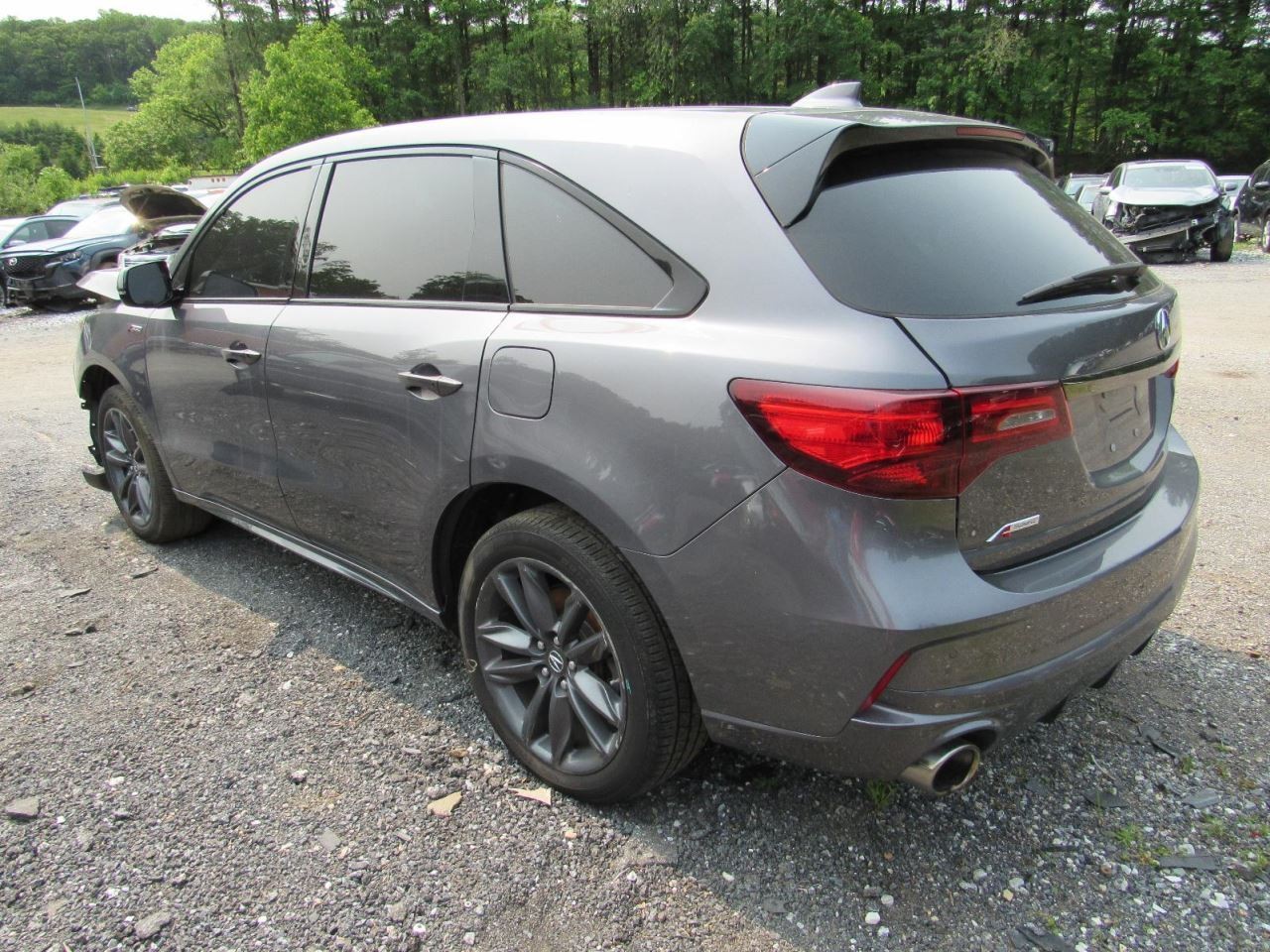 MDX 2019 Glove Box 1050233