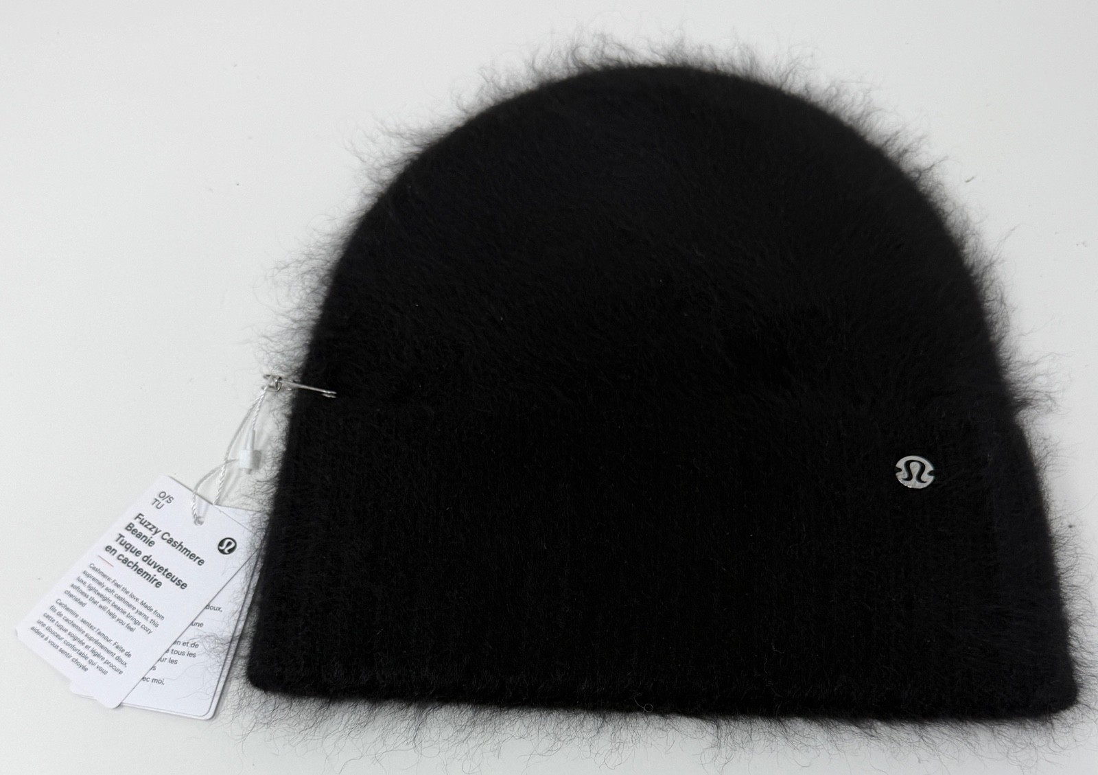 NWT Lululemon Fuzzy Cashmere Beanie SZ O/S Black