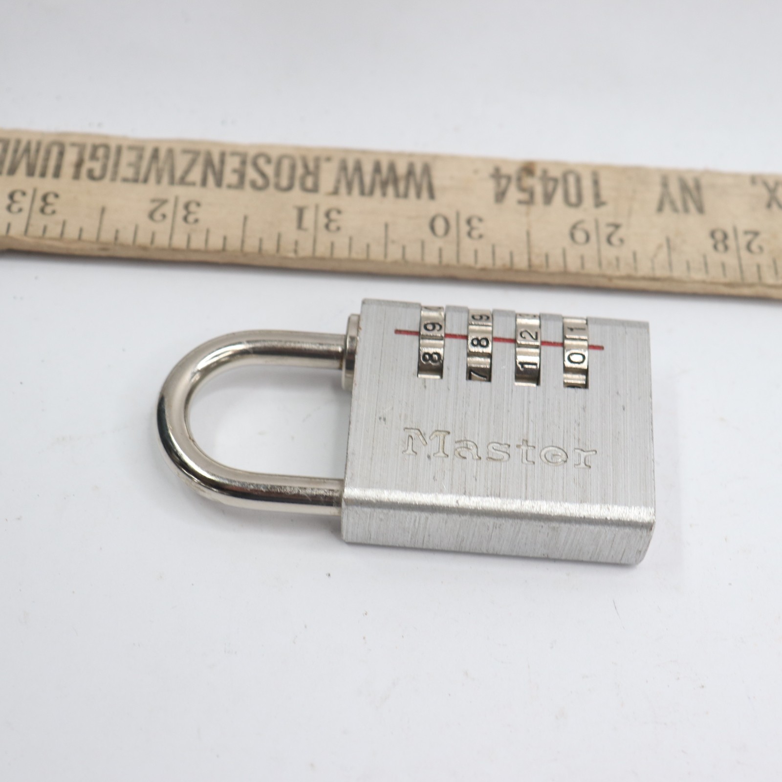 Masterlock Combination Lock Metal 1-1/2" W 2423CD