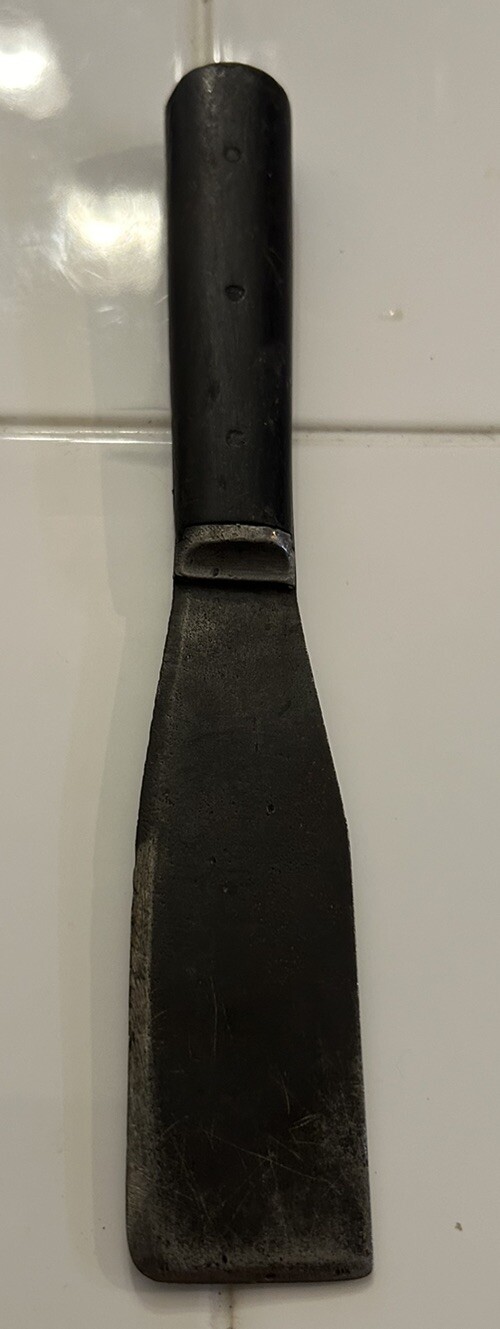 UNBRANDED STIFF BLADE PUTTY KNIFE 1-1/4" HARDWOOD AND PEWTER FERAL - VINTAGE