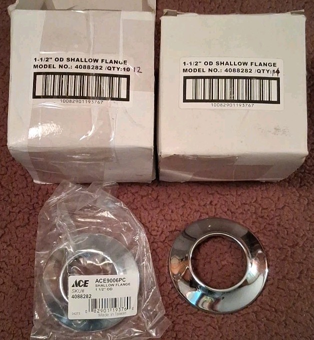 26 Pc  1-1/2" ACE Hardware OD Shallow Flanges