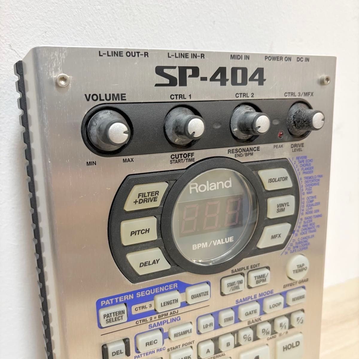 Roland SP-404 Portable Sampler Sequencer Effects Tested Original Box Japan Used