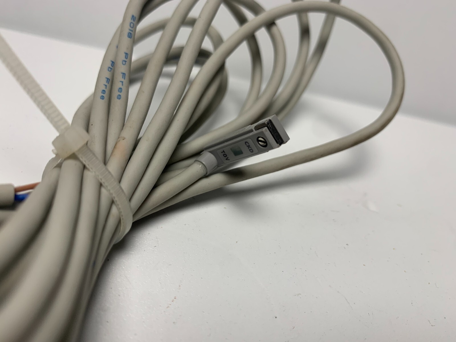 CKD T2V PROXIMITY CYLINDER SWITCH New CKDT2V