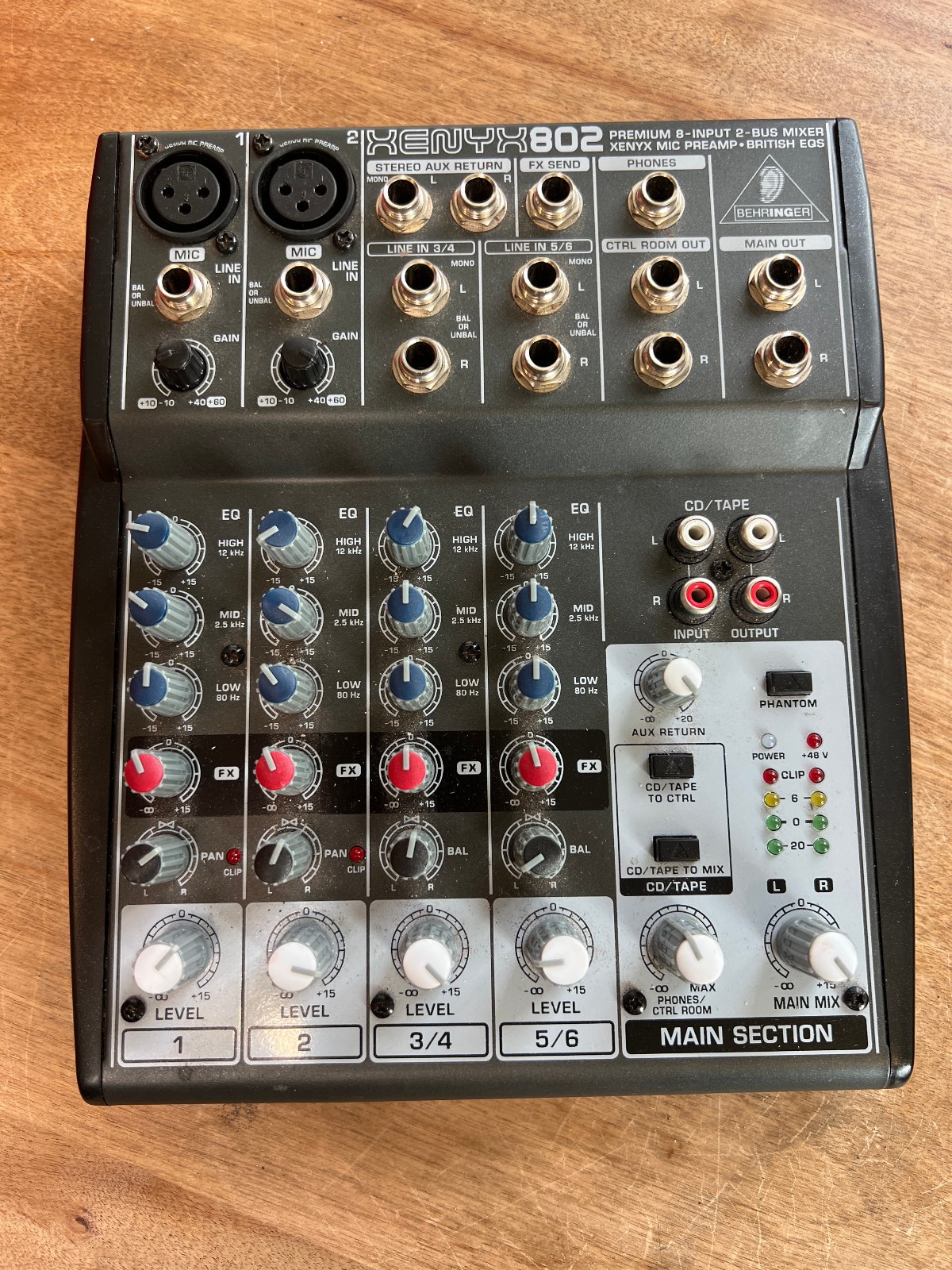 Behringer XENYX 802 8-Input Analog Mixer 2  Phantom No Power cord
