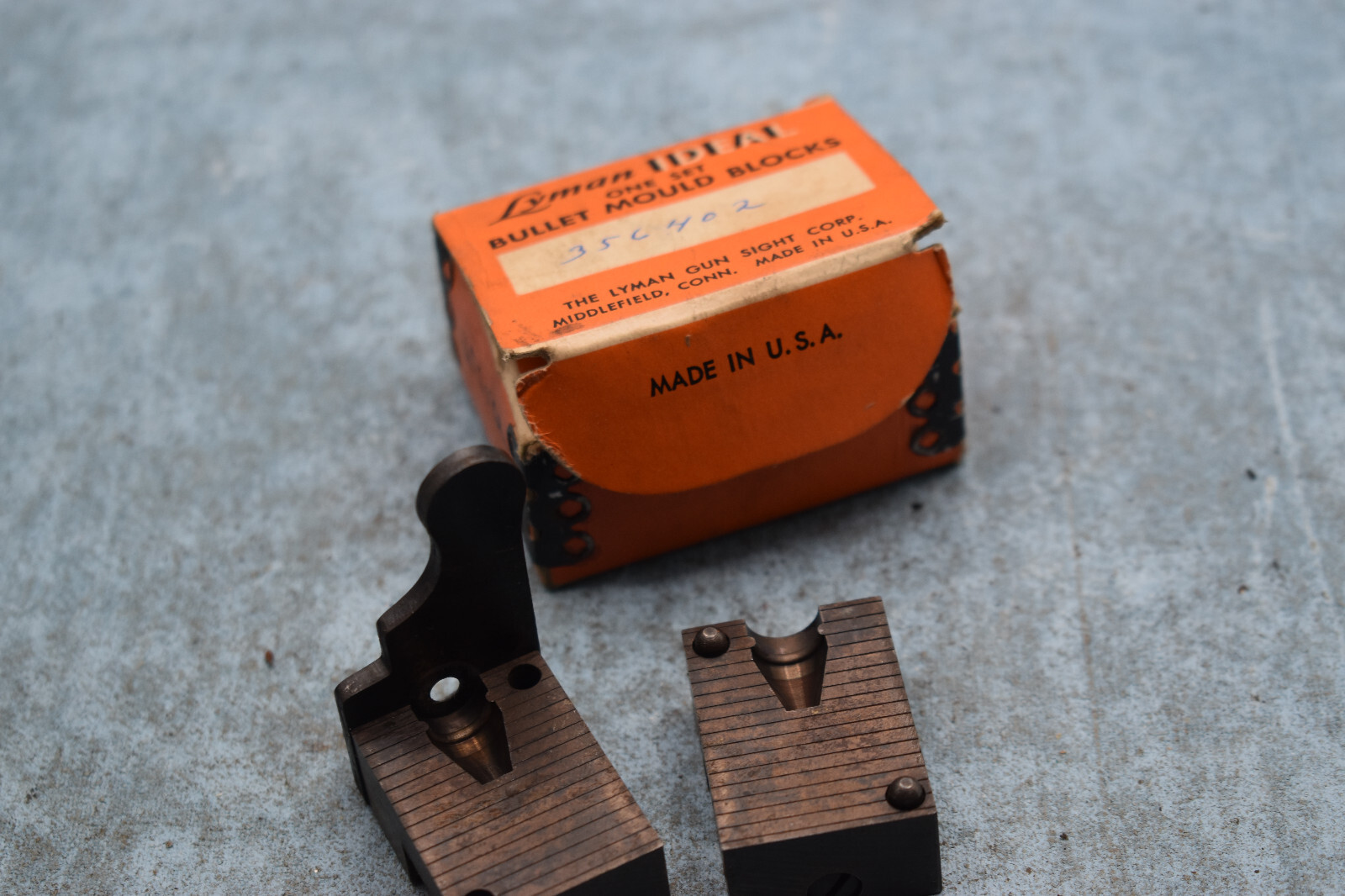 LYMAN IDEAL  #356402 9mm  121 Grain Single Cavity Mold used