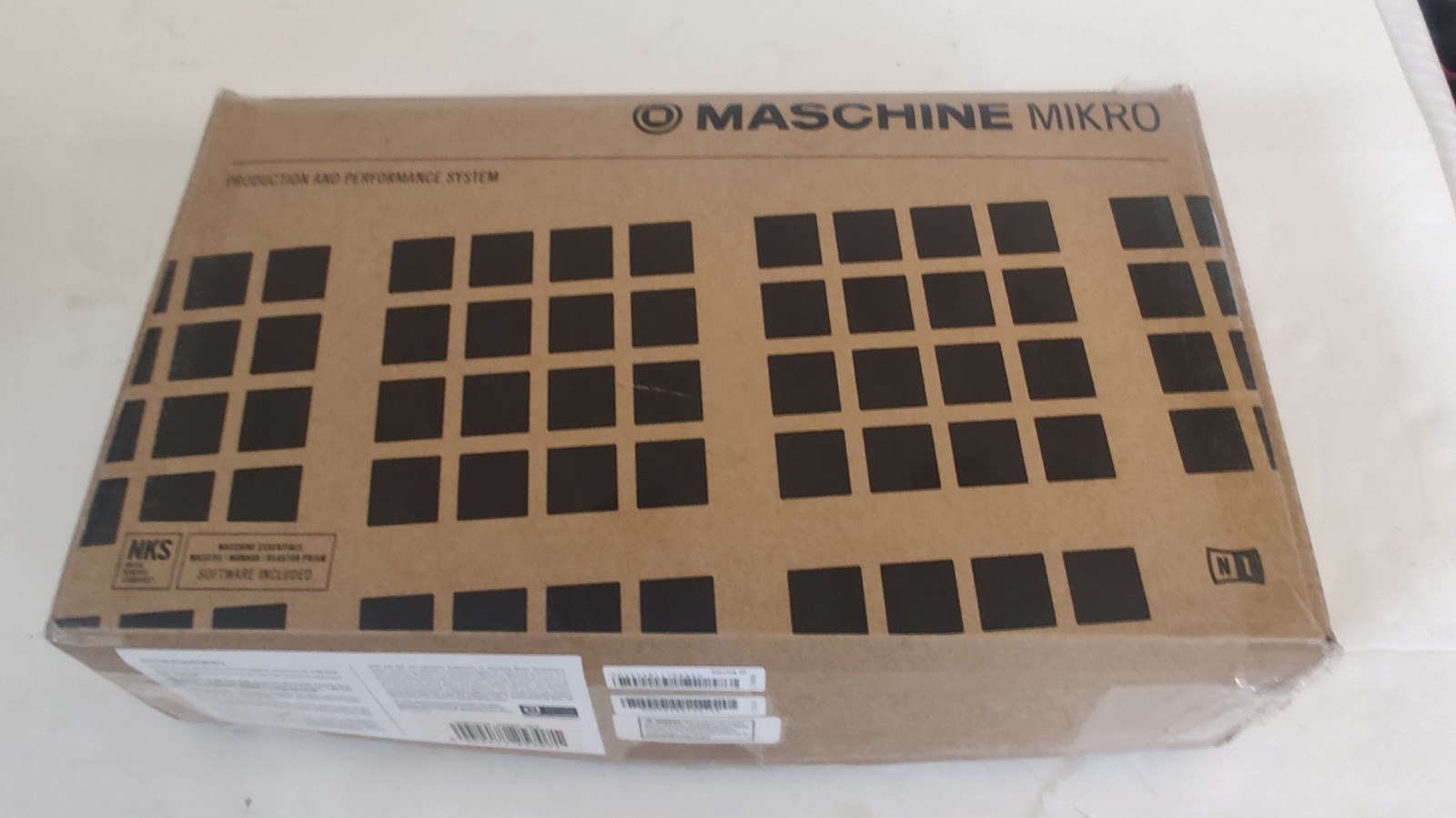 Native Instruments MASCHINE MIKRO MK3 traktor pro kontroller drum machine midi