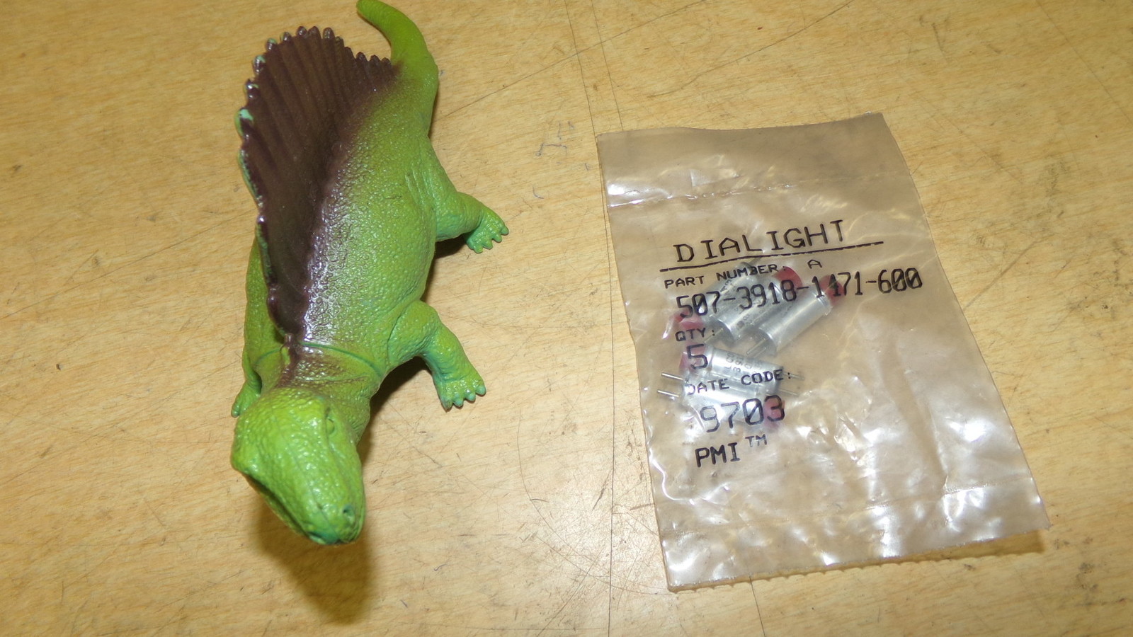 NEW Dialight, 507-3918-1471-600, 5 PK *Free Shipping*