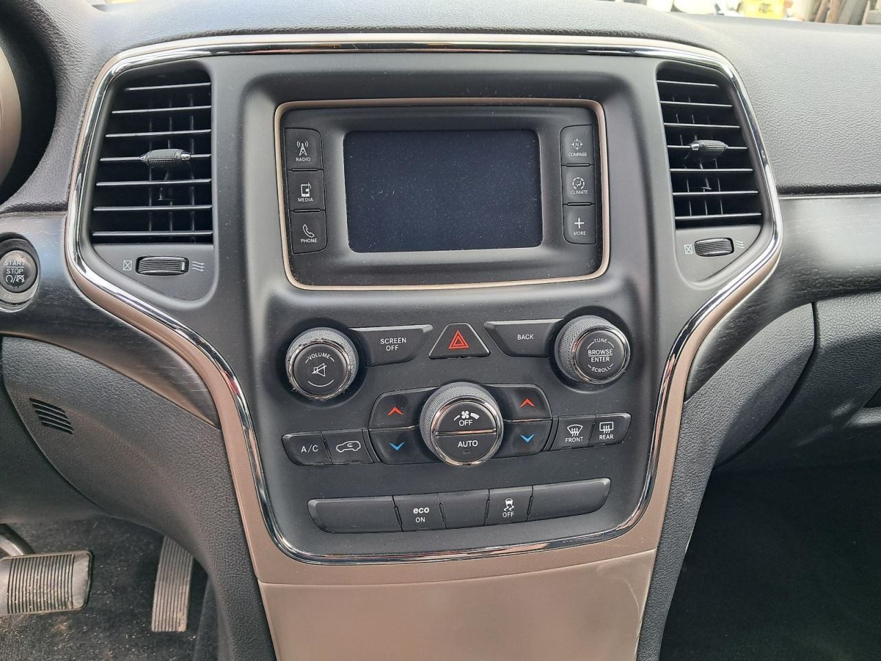 CHERGRAND 2014 Glove Box 4808422