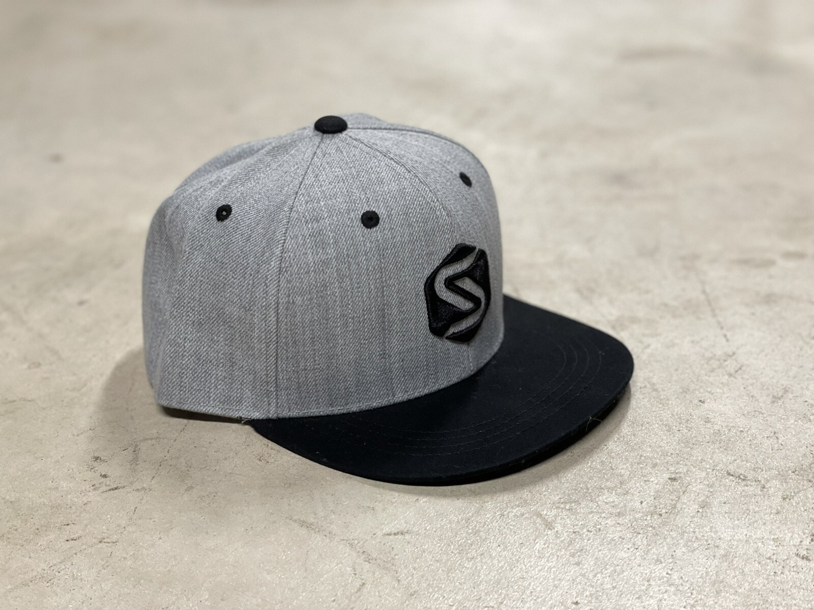 Saris SnapBack Hat - Flat Bill - Wool Blend Well Made - Bicycle Industry Brand