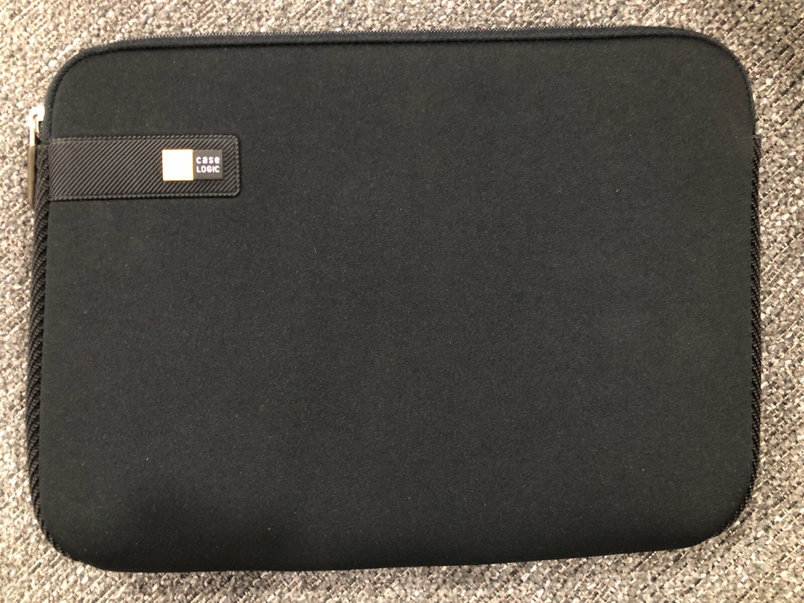 Case Logic LAPS-111BLACK Netbook Sleeve - 10" to 11.6"