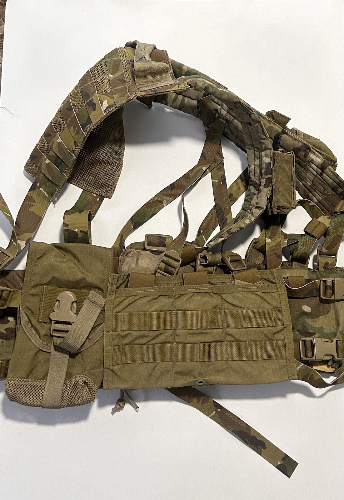 Eagle Industries Multicam H-Harnrss Split Front Chest Rig w/Pouches