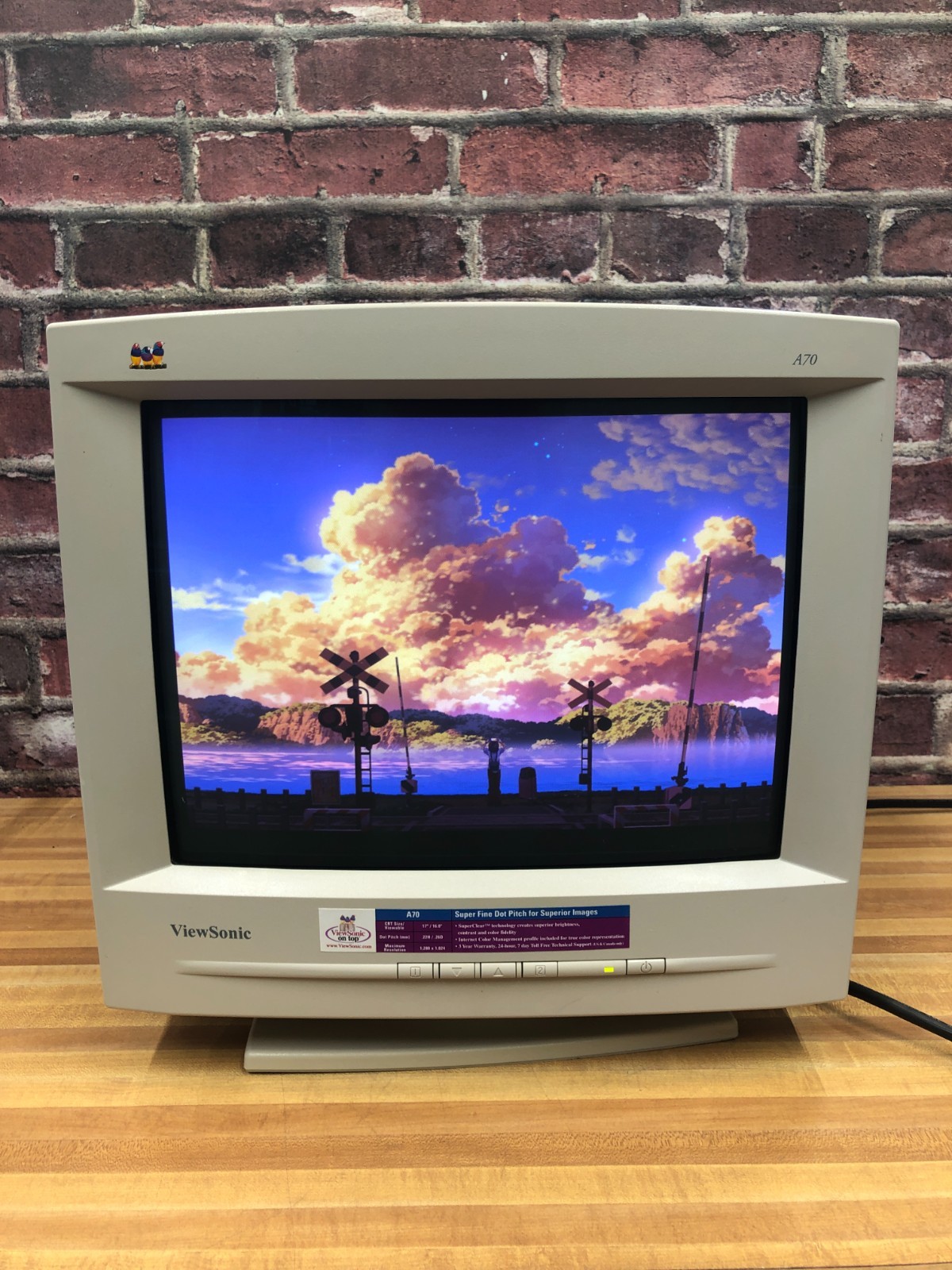 Viewsonic A70 17” VGA CRT Computer Monitor for Retro Gaming 1280 x 1024 @ 66Hz