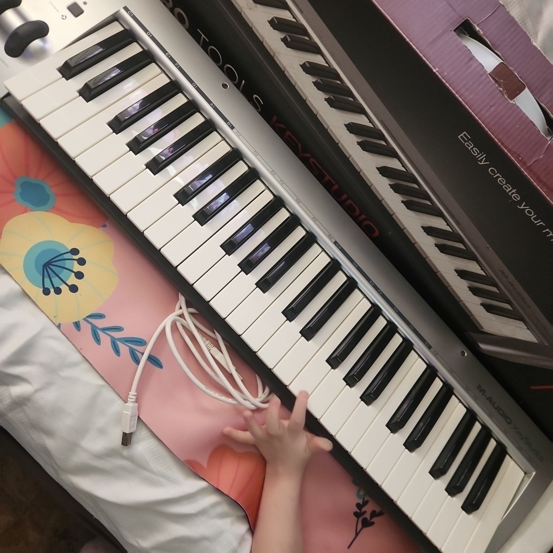 M-Audio KeyStudio 49 Keyboard In Original Box USB Beat Making Piano PC / Mac