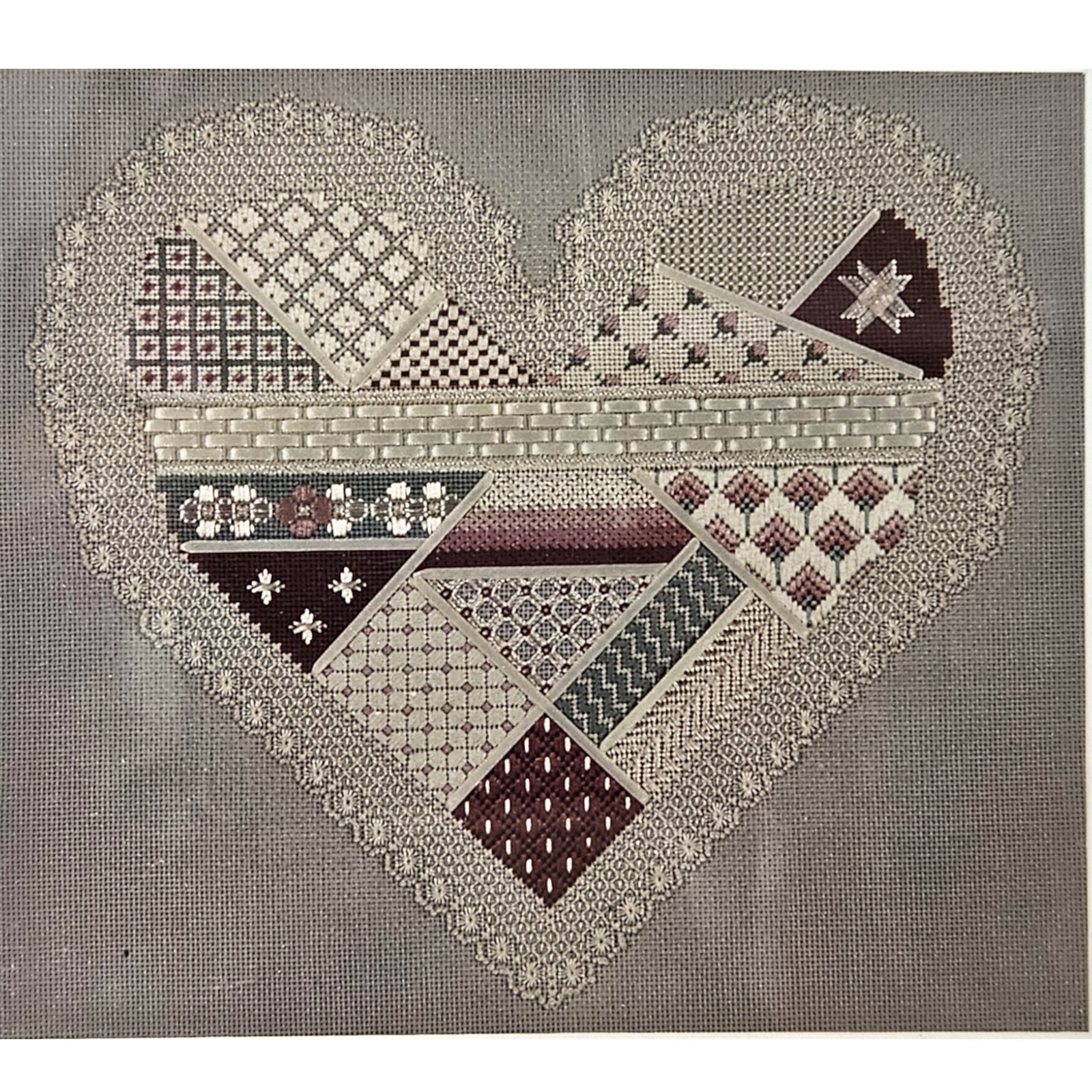 LYNNE TOMLINSON DESIGNS NEEDLEPOINT STITCH GUIDE: VICTORIAN HEART    BM