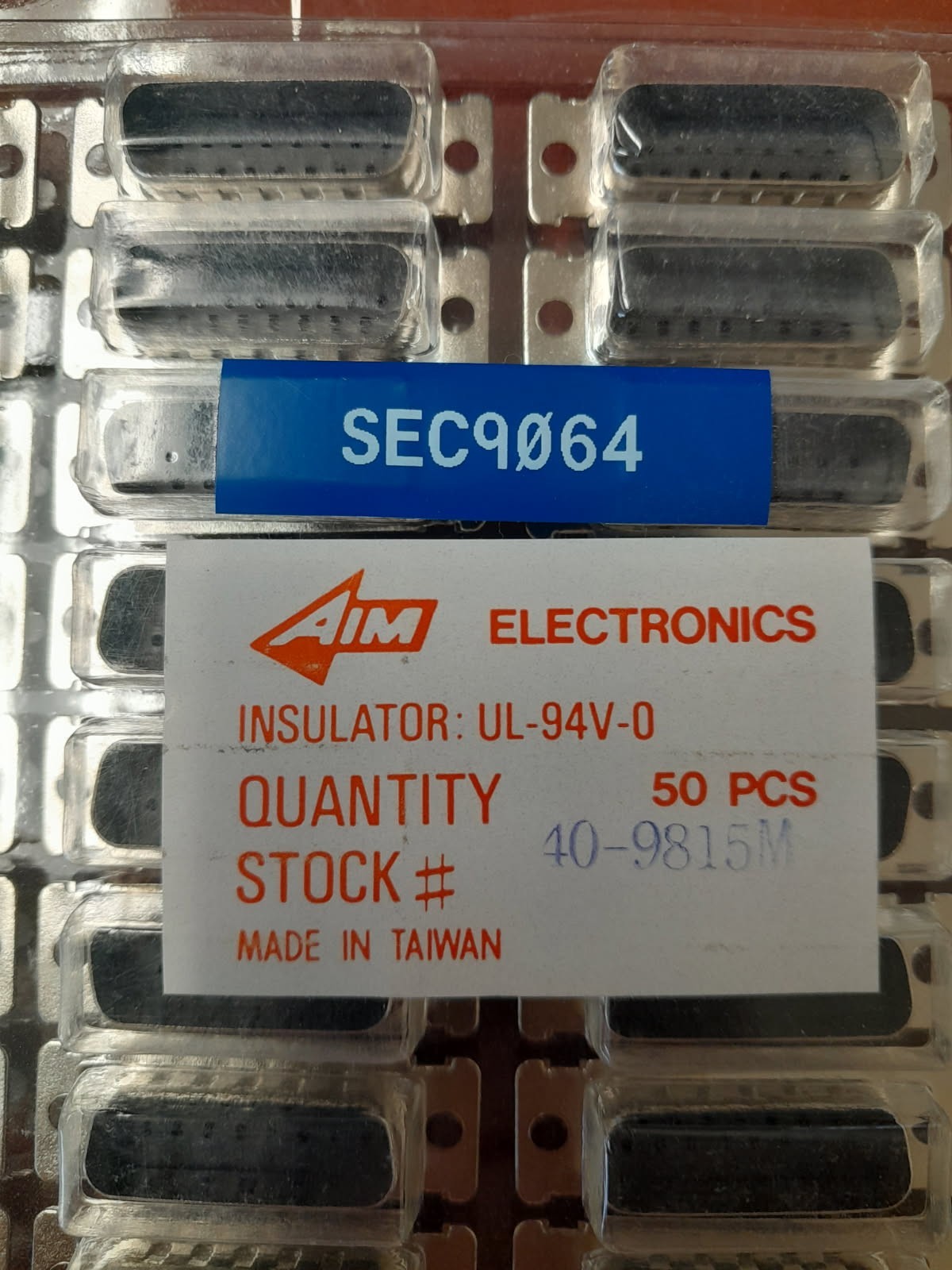NIB AIM ELECTRONICS INSULATOR UL-94V-0 102 PIECES