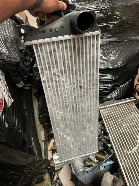 LAND ROVER DEFENDER 2.2 2.4 TDCI PUMA INTERCOOLER pcm500020   LR017950
