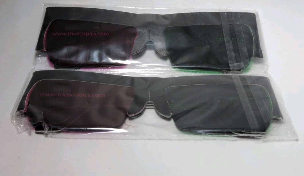Trioscopics 3D Glasses 4 Pairs Brand New Sealed B557
