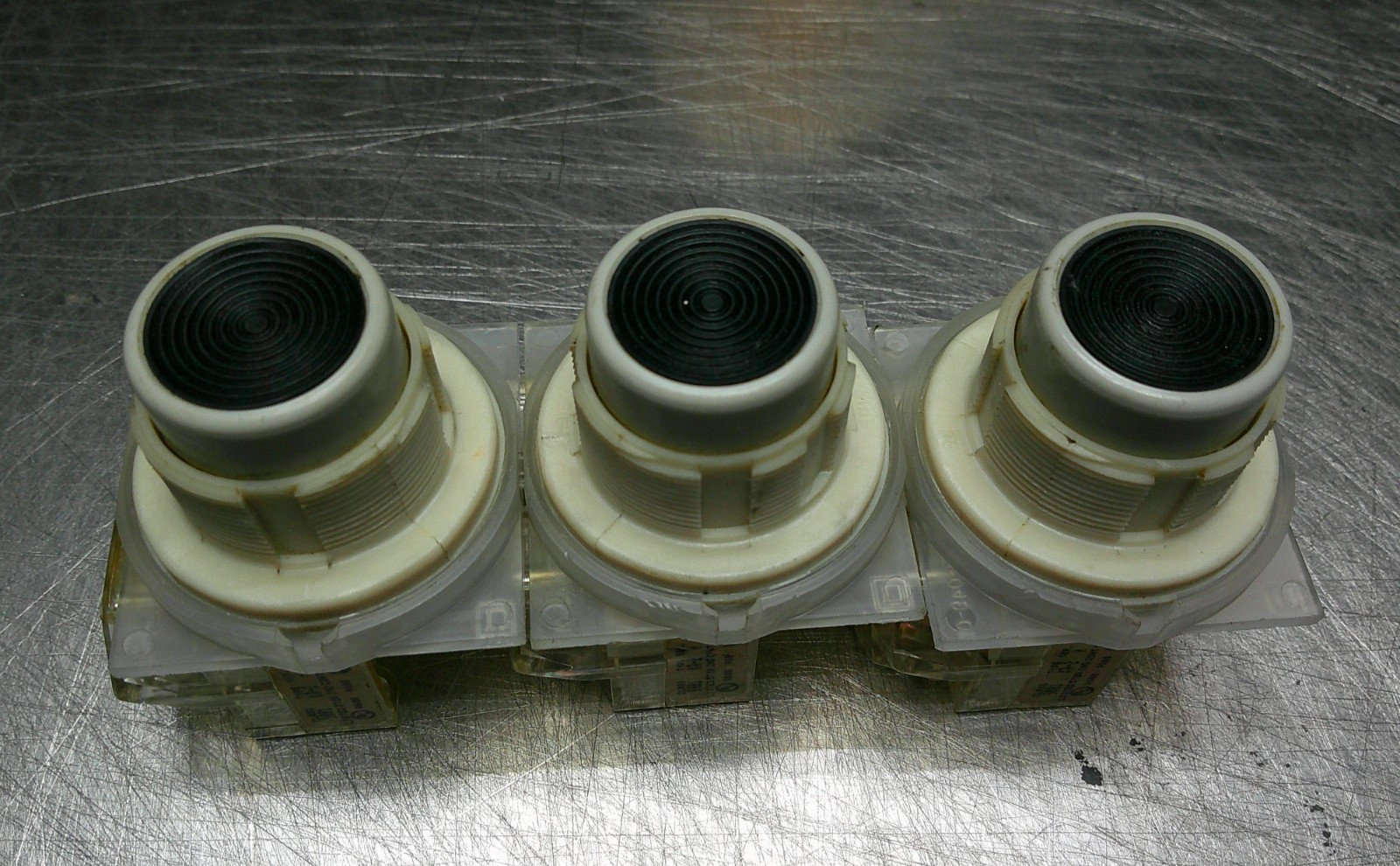 "LOT OF 3" Square D Black Pushbutton w/9001-KA-2 Ser H