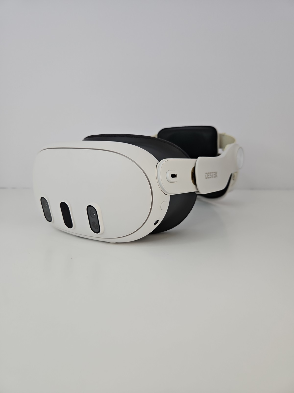 Meta Quest 3 128GB Virtual Reality - Headset ONLY - White - Used Condition *READ