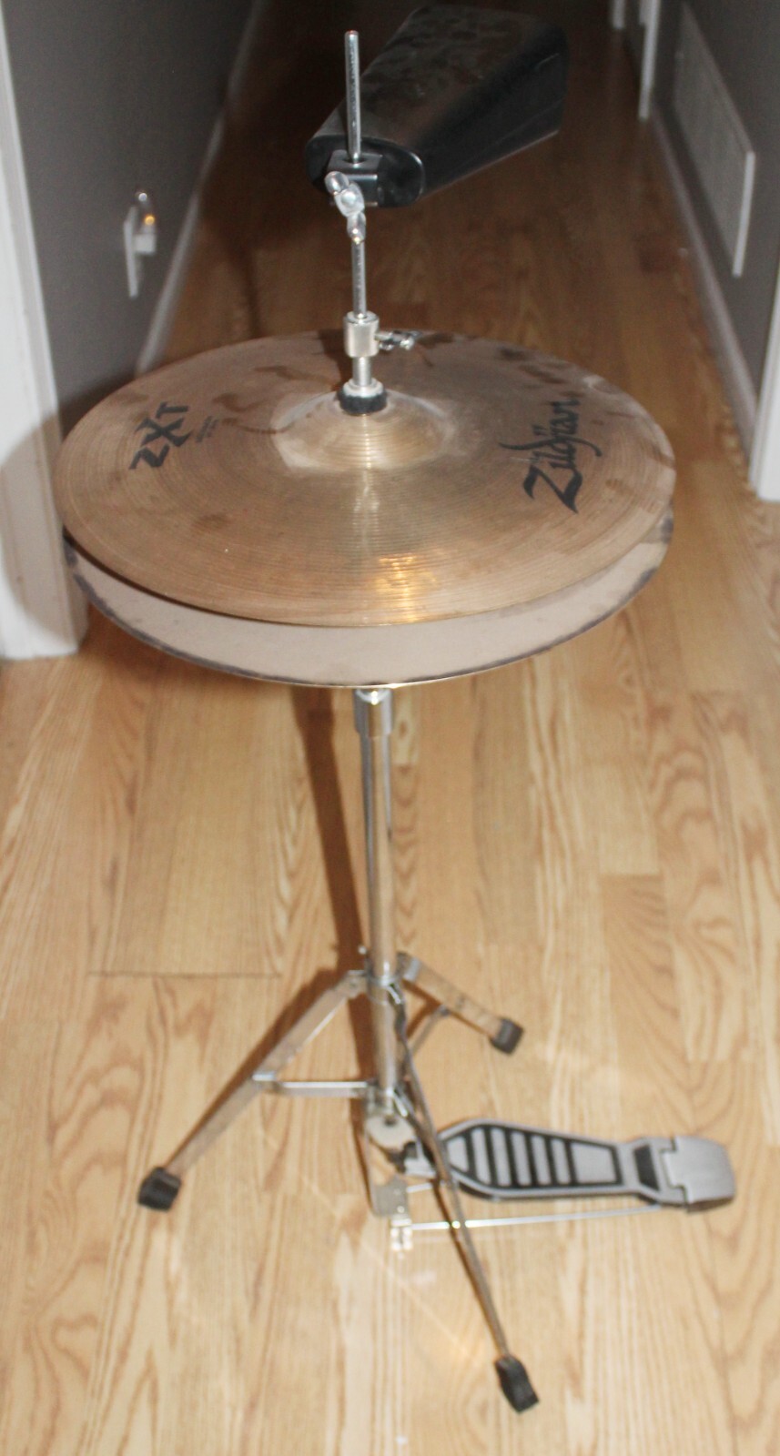 ZILDJIAN ZXT SOLID HI HAT TOP 14" TURKISH CYMBALS WITH FOOT PEDAL STAND BELL