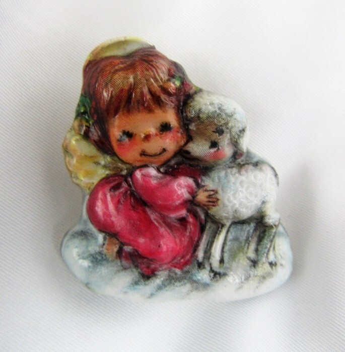 Vintage Hallmark Cards 1976 Mary Hamilton Angel on Cloud with Lamb Pin Brooch