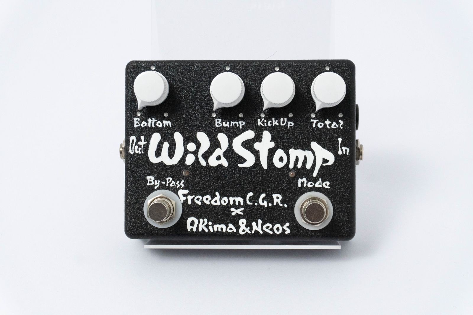 Akima Neos x F.C.G.R Wild Stomp Black 575774