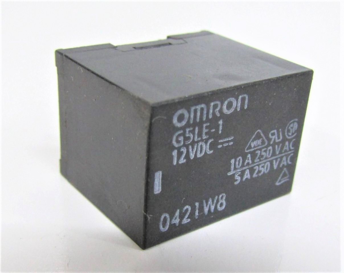 NEW OMRON G5LE-1 12VDC 10A 250VAC POWER RELAY
