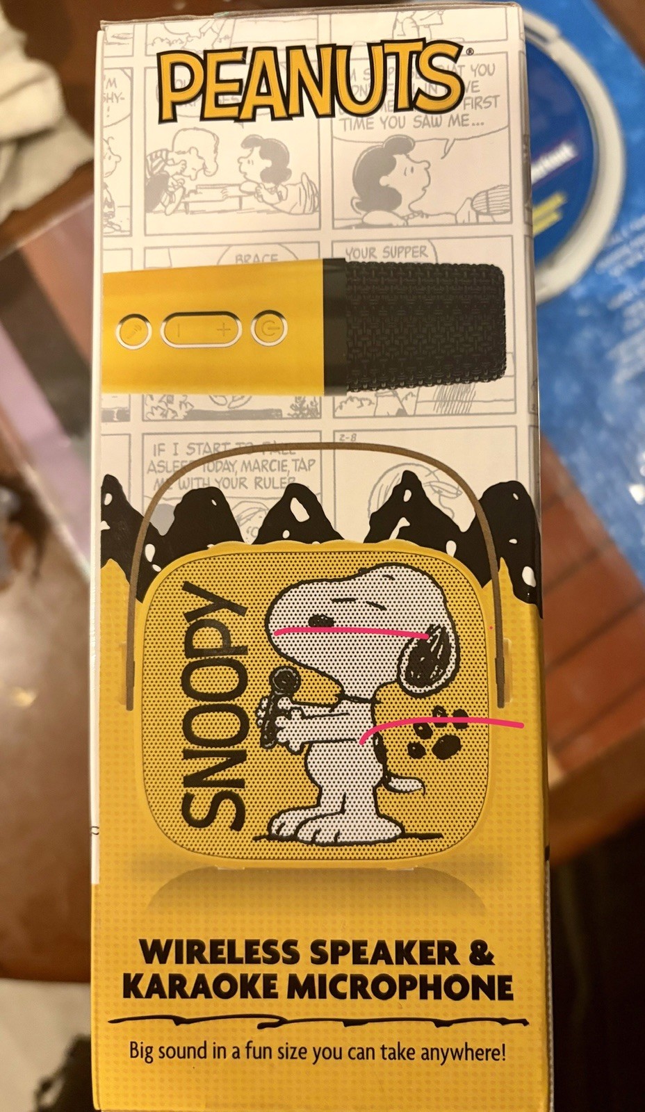 Peanuts Snoopy Collectible Wireless Speaker & Karaoke Microphone Set , NEW!