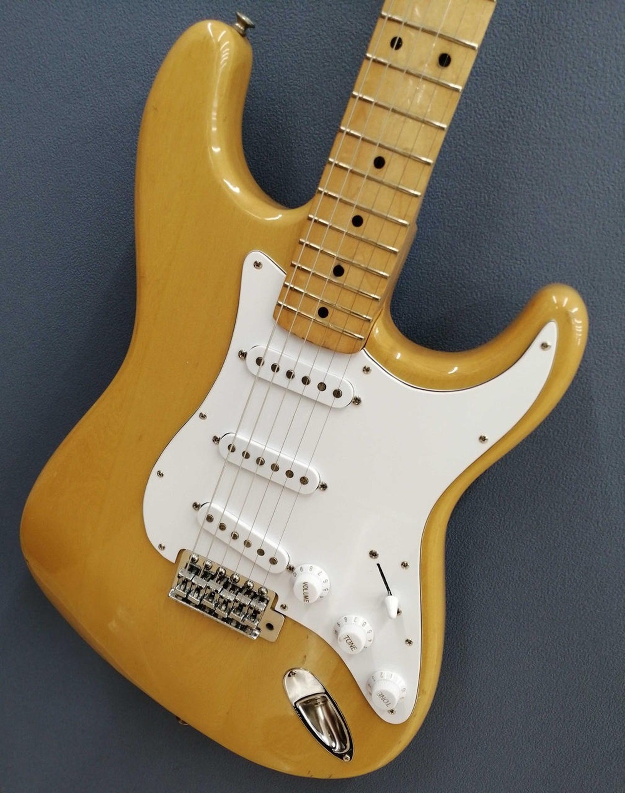 GRECO SUPER SOUNDS Used Alder body Maple neck Maple fingerboard w/Hard case