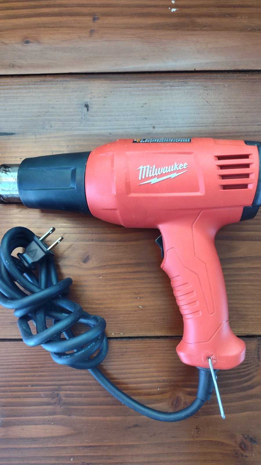 Milwaukee 8975-6 Dual Temperature Heat Gun 120V 1040°F Red Corded Electric