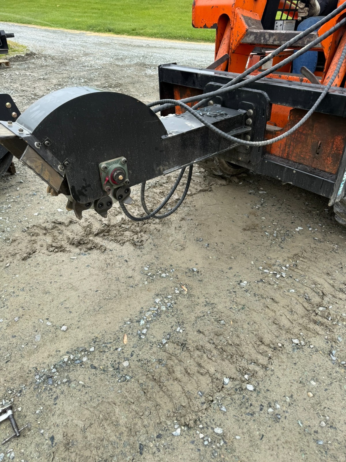 NEW-Skid Steer Hydraulic Stump Grinder Attachment – Quick Attach (NOT Mini)