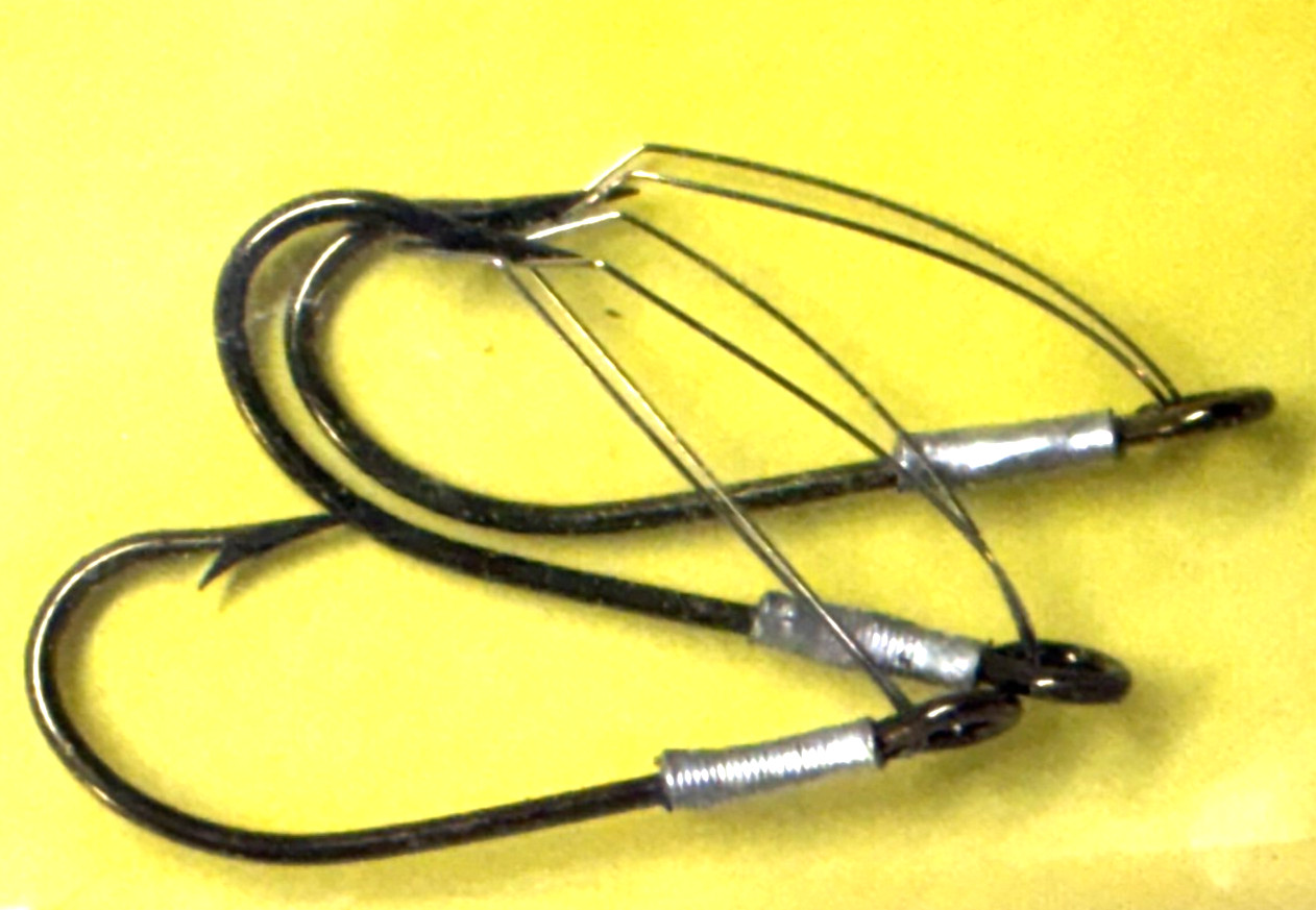 4 PACKS Mustad W3369A Weedless Hook Size 6 Bronze 3 Count Package