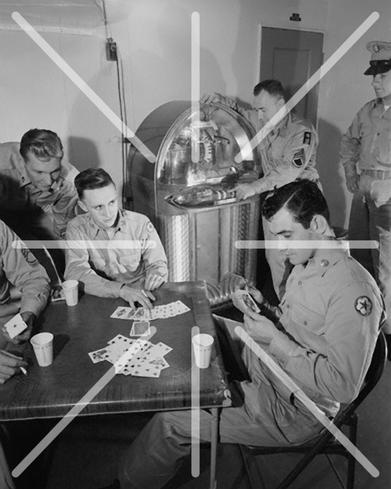 Wurlitzer 1100 Jukebox 1948 Soldiers Card Game Vintage 8x10 Photography Reprint
