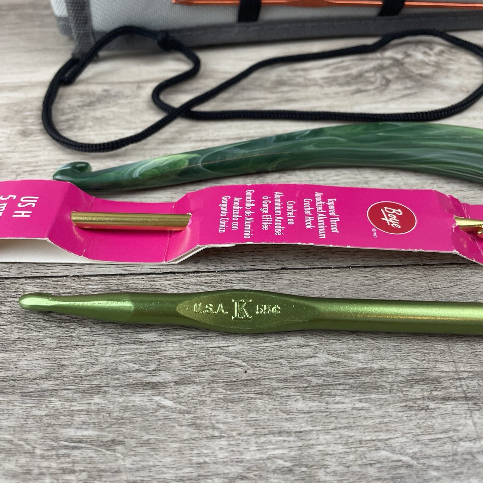 Crochet Hook Lot With Case - Multiple Brands Various Sizes