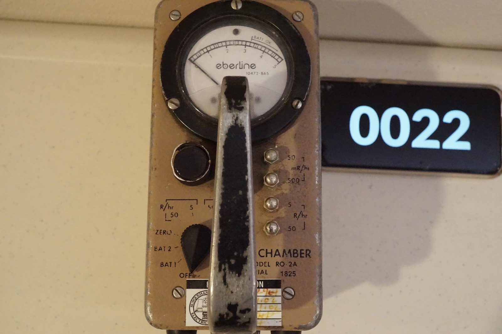 Eberline RO-2A Vented Ion Chamber Survey Meter 0022
