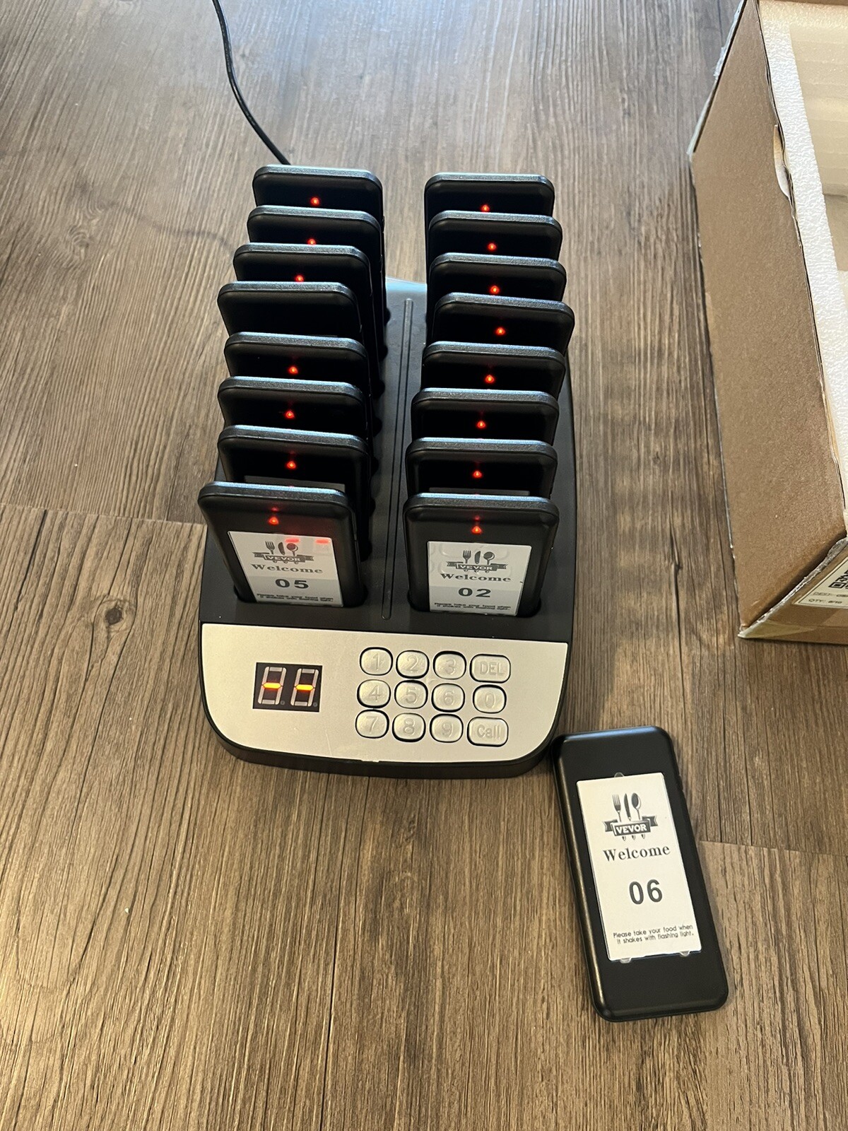 VEVOR Restaurant Wireless Guest Paging System 16 Beepers Queuing Calling Pagers