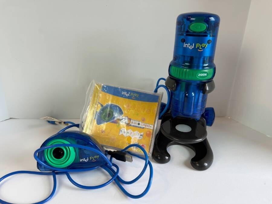 KIDS Intel Digital Computer Microscope + Me 2 Cam Video Camera USB WORKS GREAT!